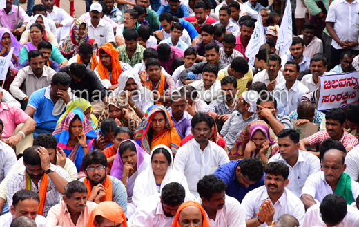 Yettinahole protest in uppinangady